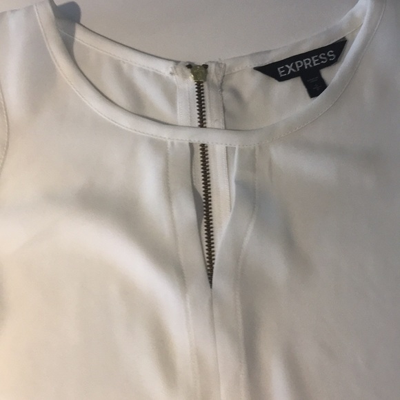 Small white Express Tank - Picture 2 of 5